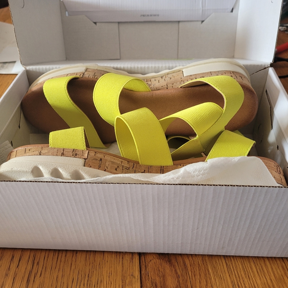 Ladies sandals - Picture 4 of 8